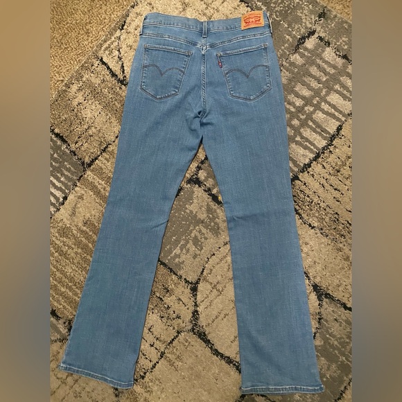 Women's Levi 315 shaping bootcut Jeans - Picture 2 of 4